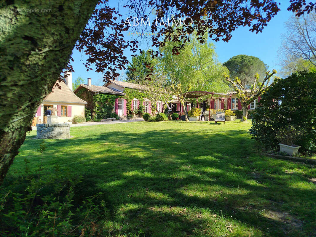 Maison à MONFAUCON