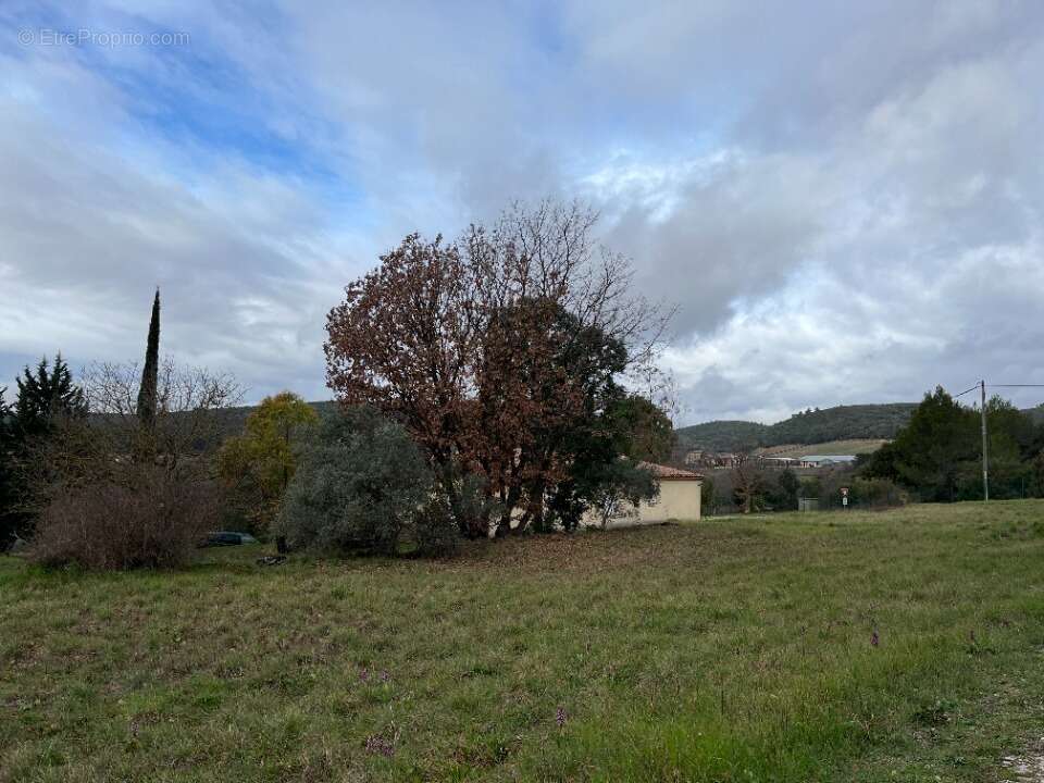 Terrain à BRUE-AURIAC