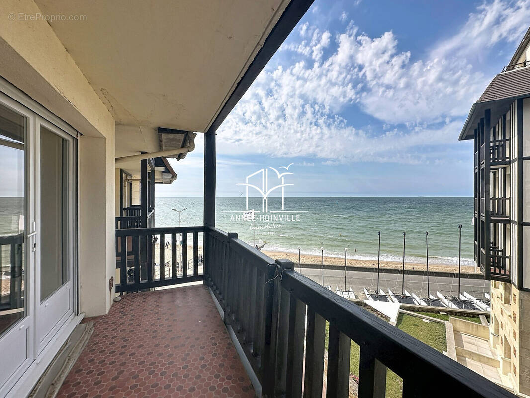 Appartement à BLONVILLE-SUR-MER