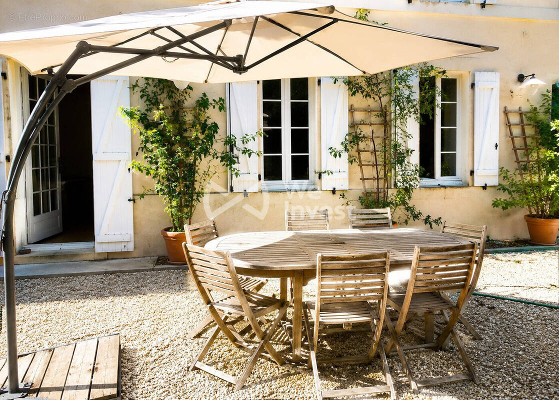 Maison à LA LANDE-DE-FRONSAC