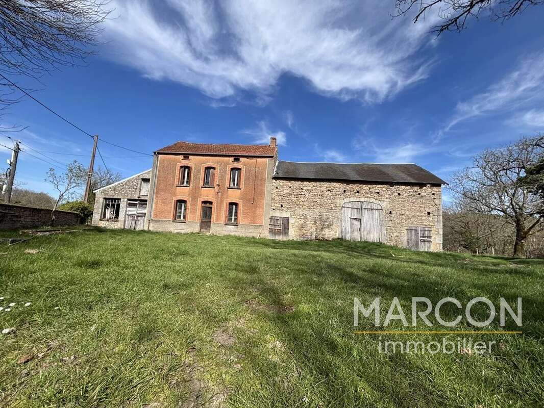 Maison à CHAMPAGNAT