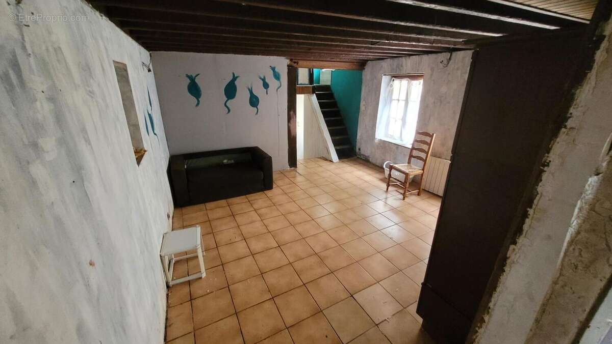 Maison 90 m² à Saint-Evroult-Notre-Dame-Du-Bois  - photo 4
