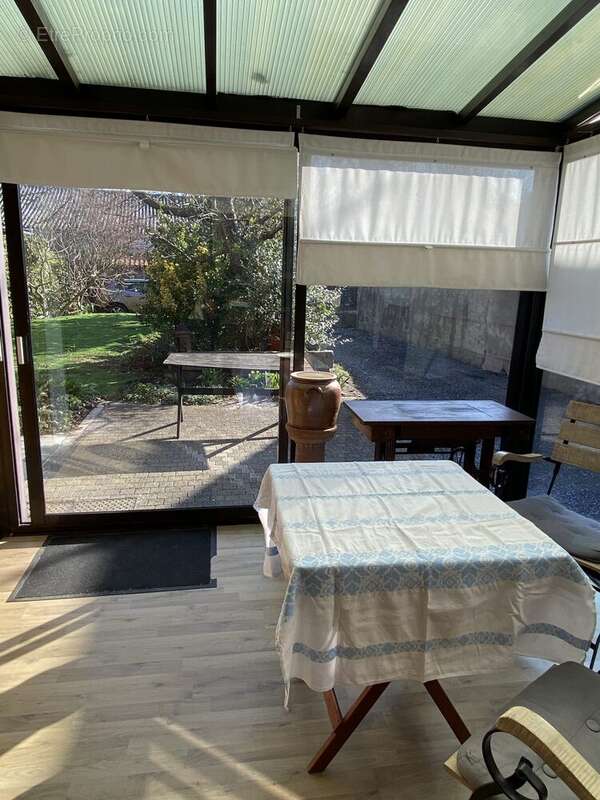 Maison à VENDEVILLE