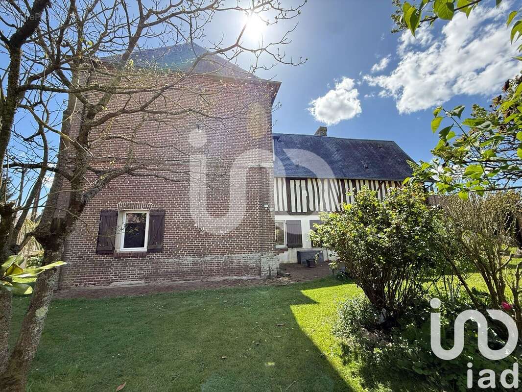 Photo 2 - Maison à SAINT-OUEN-DE-THOUBERVILLE