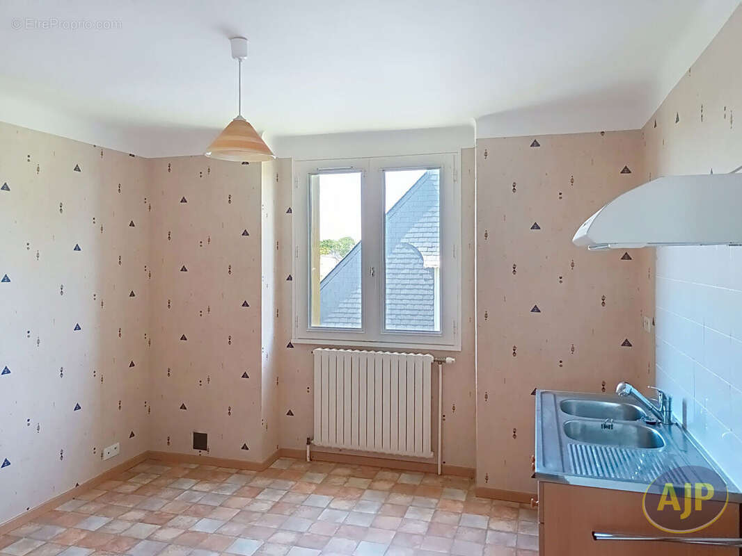 Maison à QUESTEMBERT
