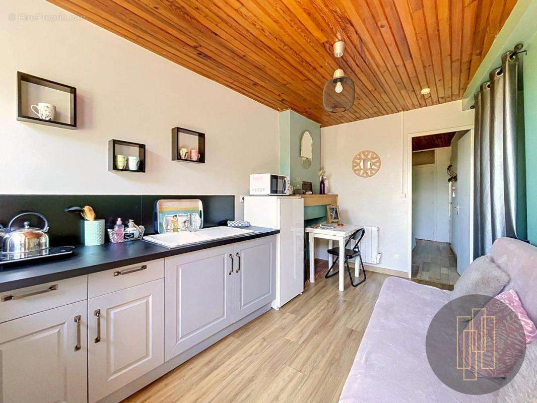 Maison en pierres dorées de 170m² avec vue dégagée - photo 17