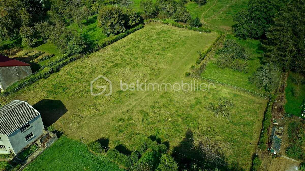 Terrain à CHENIERES