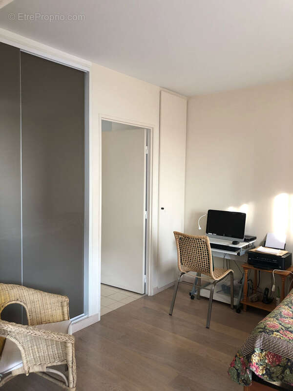 A vendre 2p 45m2 balcon les hesperides hotel de ville - photo 3