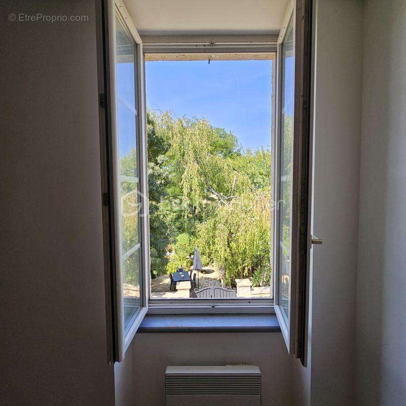 Maison de ville en pierre au calme - photo 8