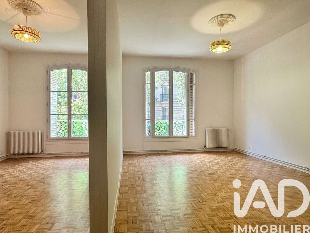 Photo 3 - Appartement à PARIS-18E