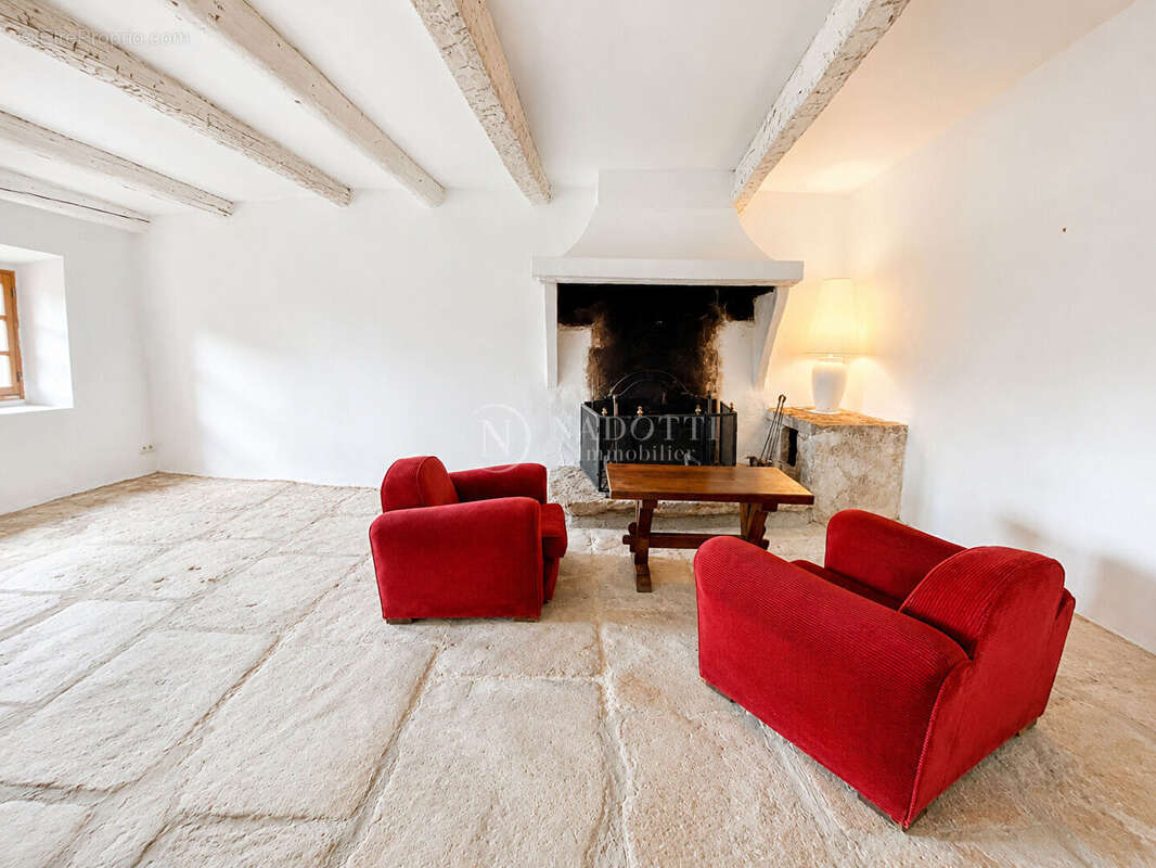 Mas  à Gordes, dans un hameau à proximité de toutes les commodités - photo 4