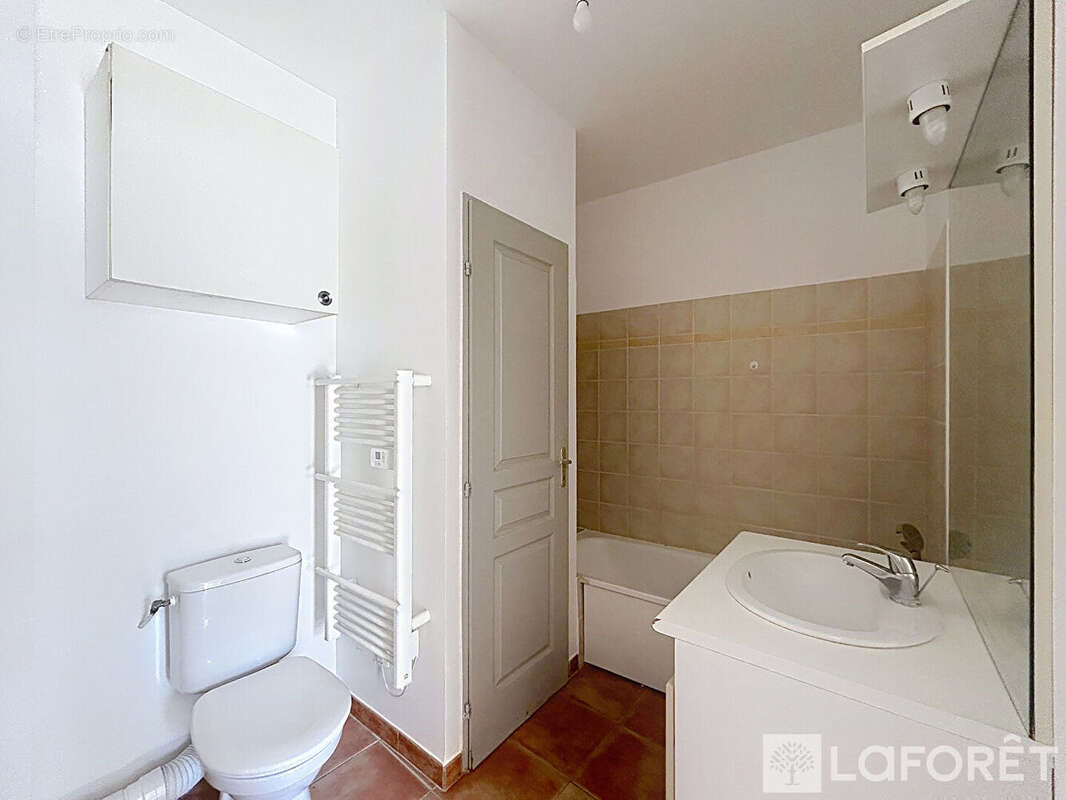 ORANGE CENTRE - Appartement 30m² récent, avec jardin privatif - photo 5