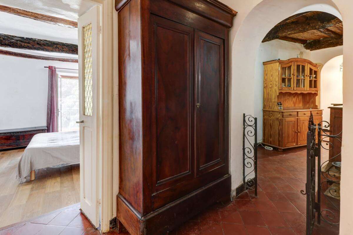 Appartement à PEILLON