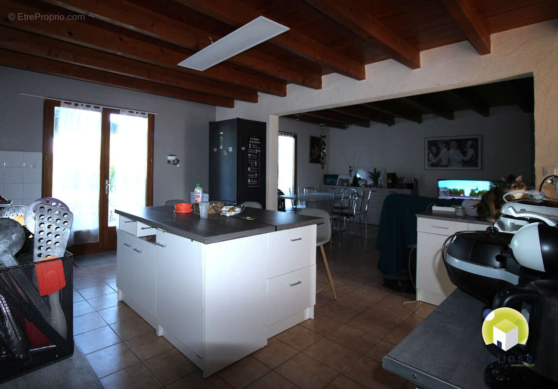 Maison à CURTAFOND