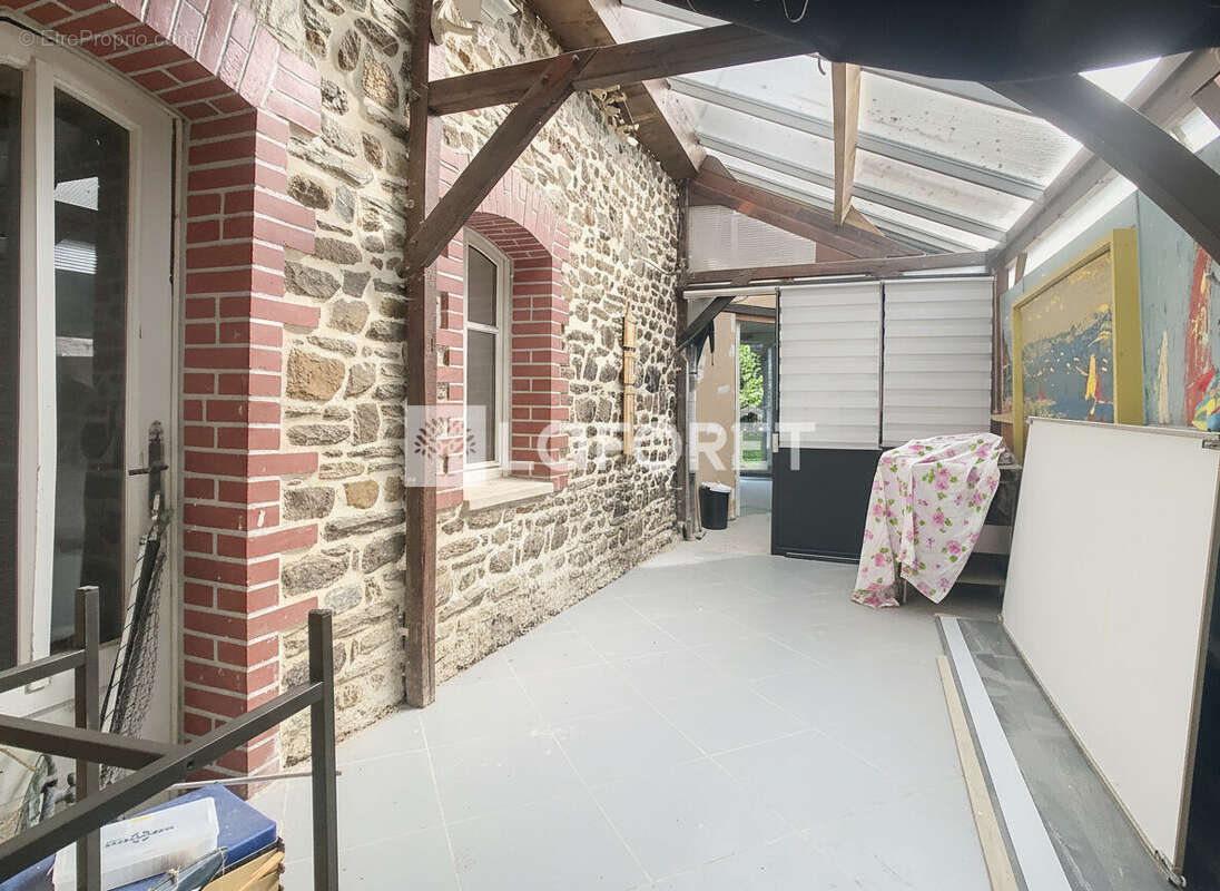 Maison à SAINT-SEGLIN