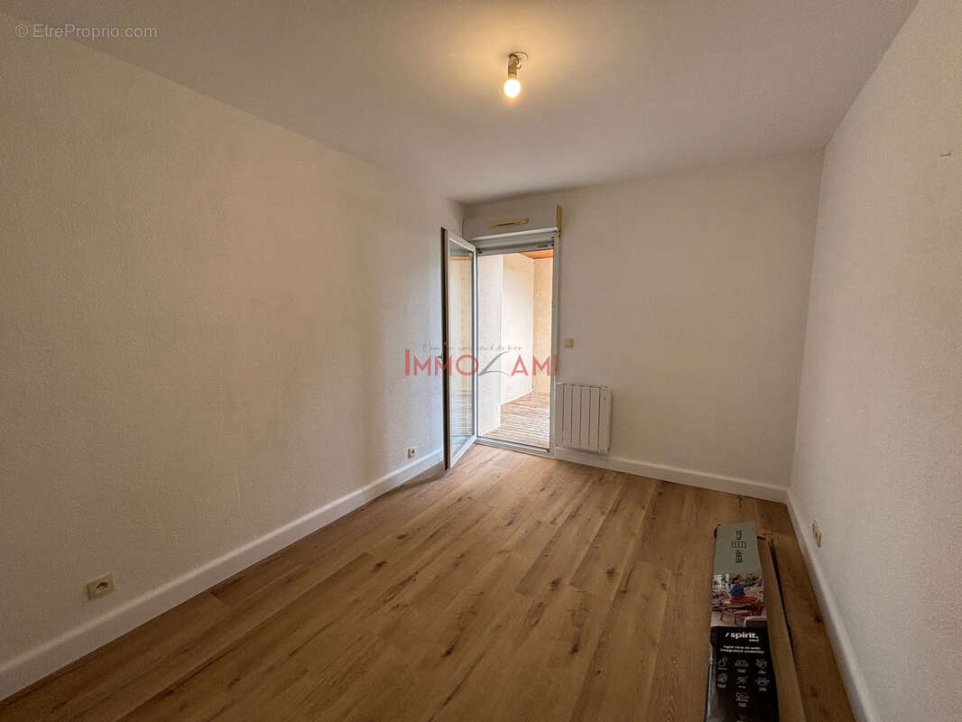 Appartement T3 de 73 m2 avec balcon   Vendu loué   Orthez - photo 8