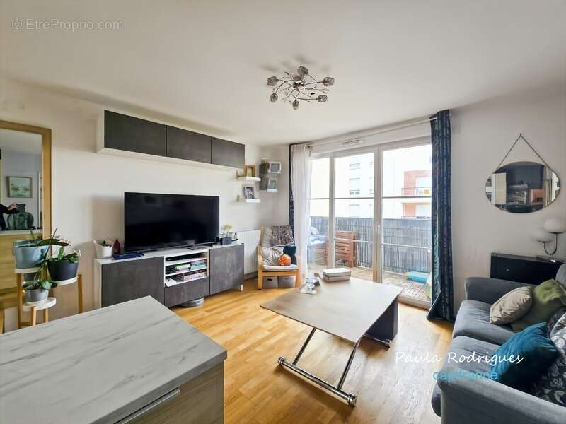 Appartement T4 à vendre, 4 pièces, 1 balcon, 1 parking en sous-sol, 1 cave, accès PMR - PLAISIR (78370) - photo 2