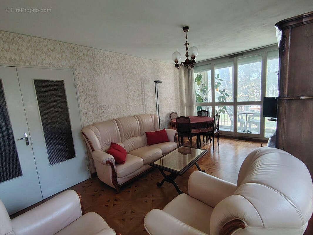 Appartement à MARSEILLE-14E