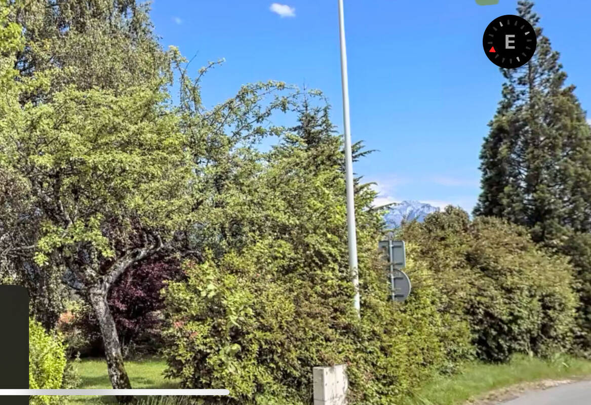 Photo 1 - Terrain à CUVAT