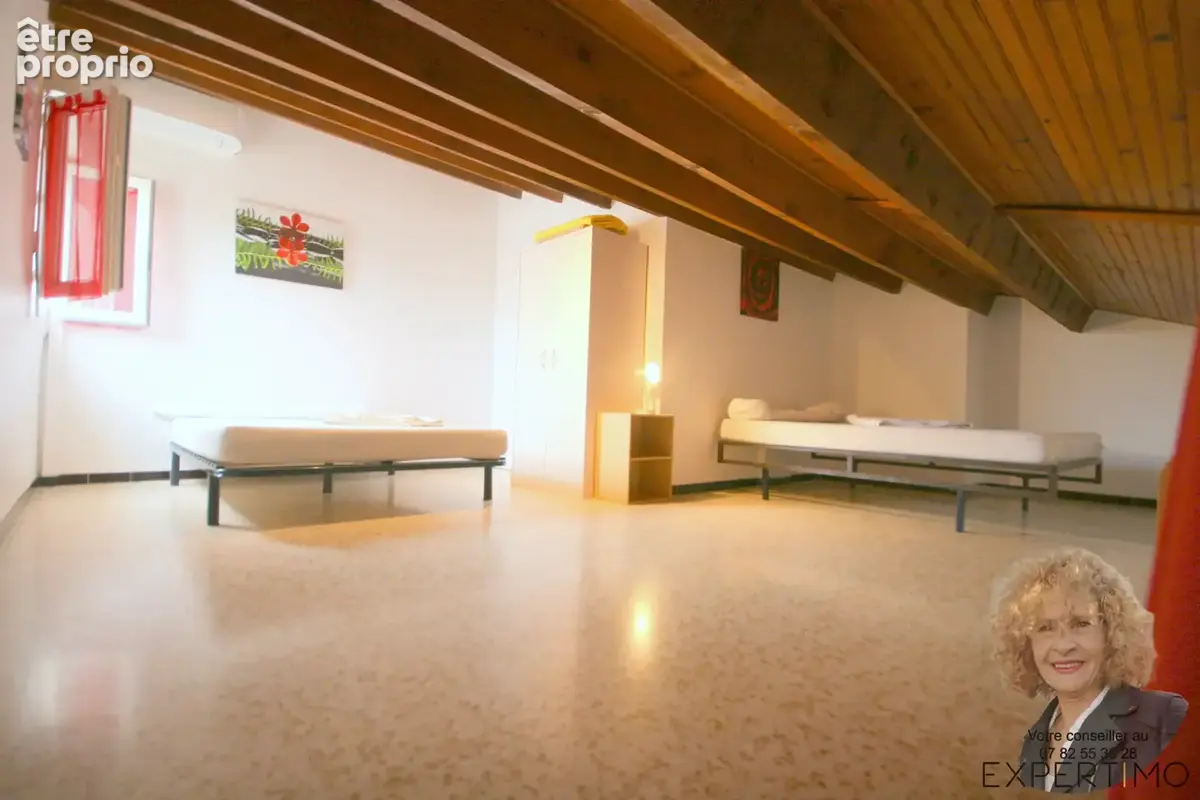 Appartement atypique   dernier étage   grande terrasse tropézienne - photo 5