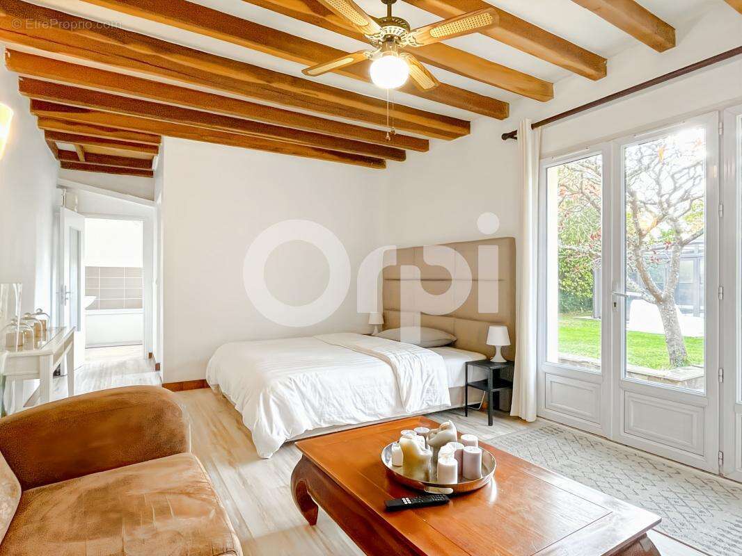 Maison à MARCILLY-LA-CAMPAGNE