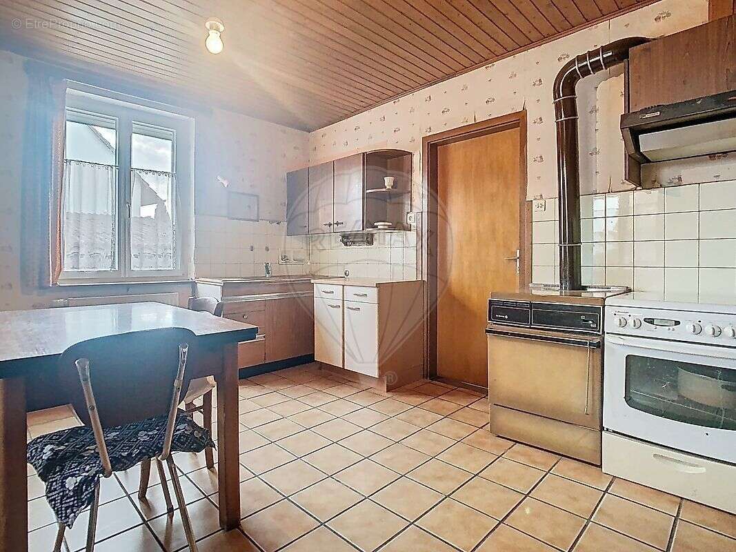 Maison à SAINTE-CROIX-EN-PLAINE
