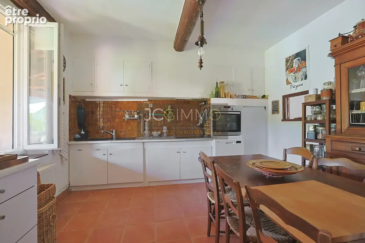 Propriété T7 de 191m2 hab sur terrain 17 573m2 avec piscine et terrain de tennis - photo 10