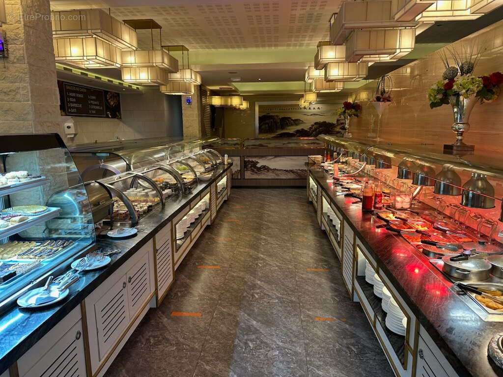 Commerce à SAINT-GENIS-POUILLY