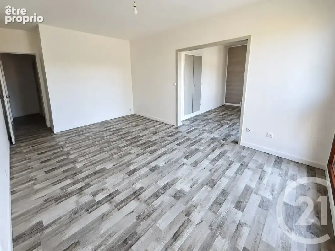 Appartement 4 pièces 72 m² à vendre à Chalons-En-Champagne (51000) - photo 3