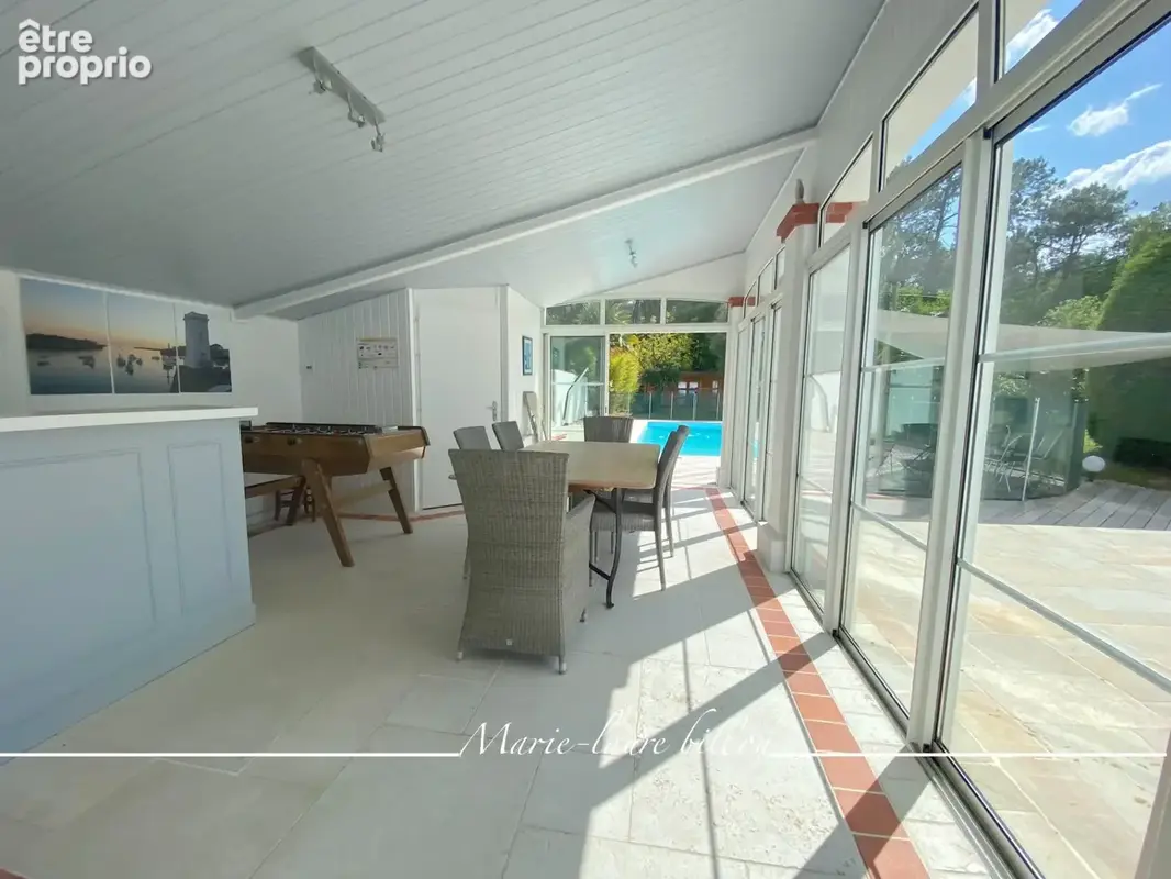 Maison à vendre 7 pièces CHALLANS (85), maison 4 chambres avec véranda, espace détente +piscine, terrain clos de 4730 m2 - photo 12