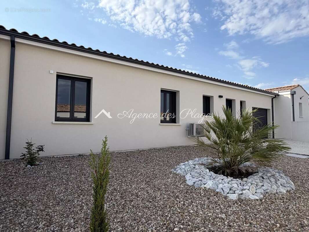 Maison à SEMUSSAC
