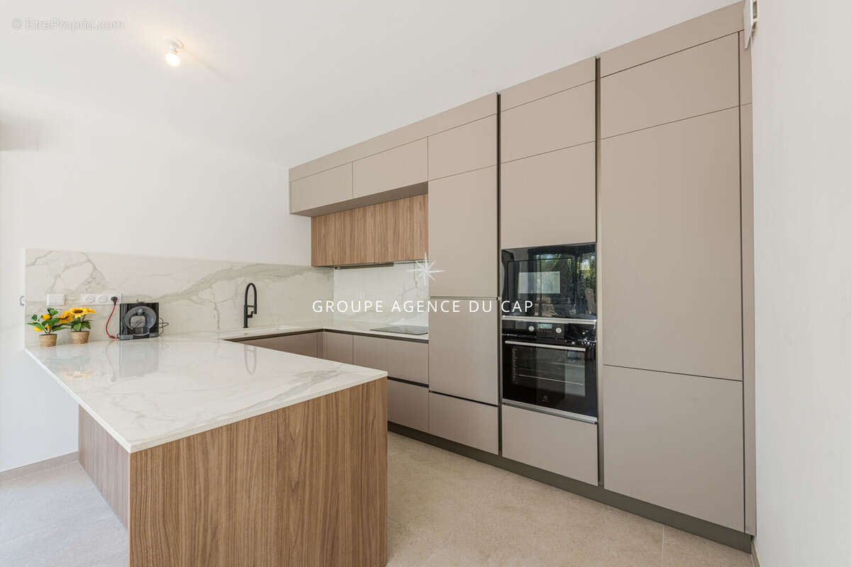 Saint raphael valescure villa 5 pièce(s) 162 m2 piscine - photo 4