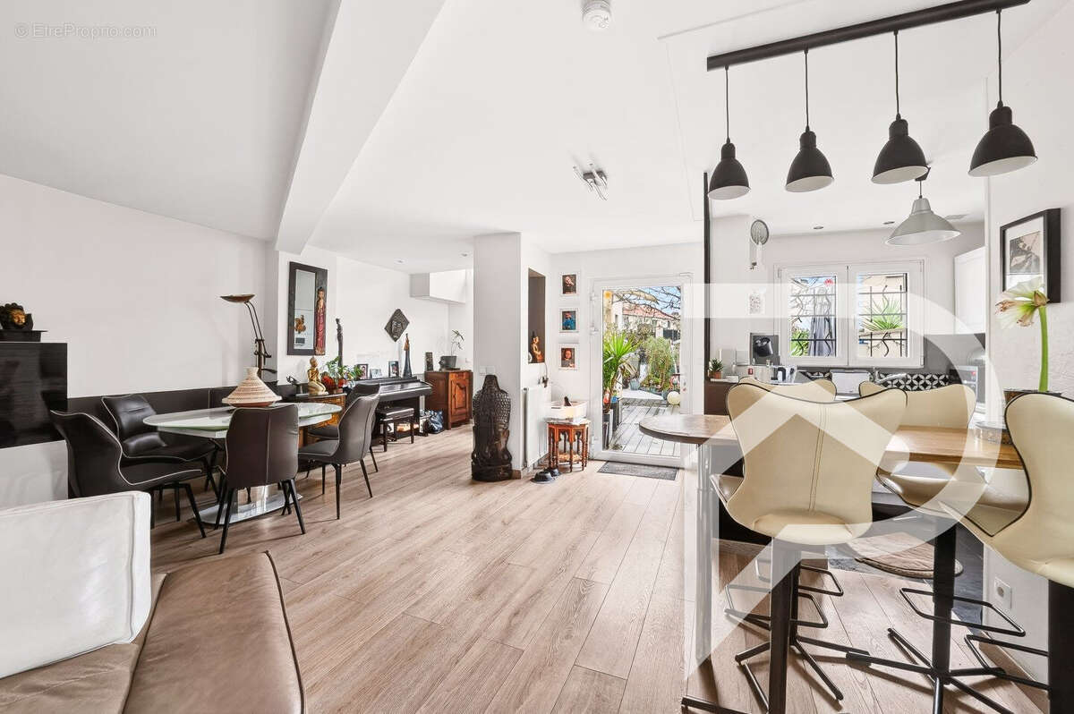 Maison à VITRY-SUR-SEINE