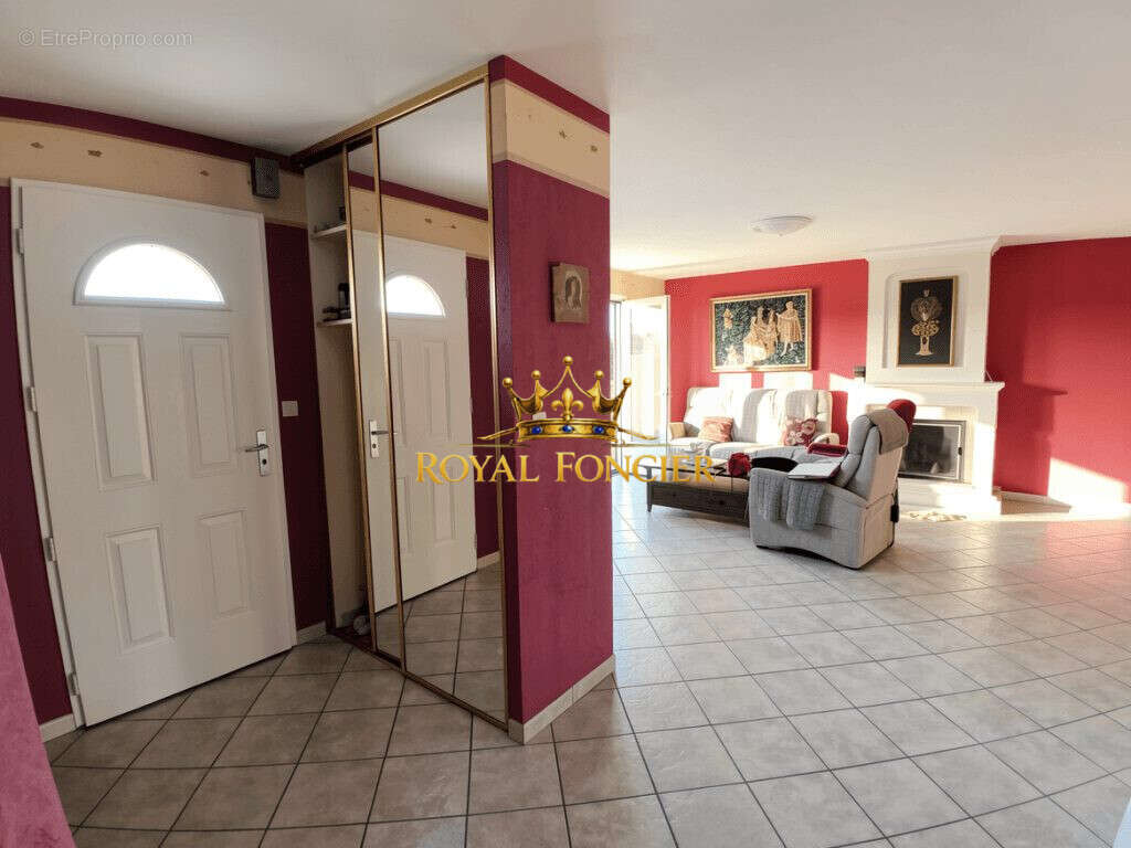 Maison 116 m² à Antran  - photo 3