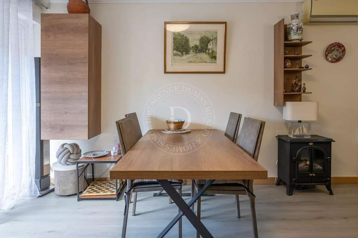 Appartement à BEAULIEU-SUR-MER