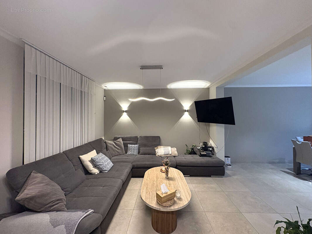 Maison à CHARLEVILLE-MEZIERES