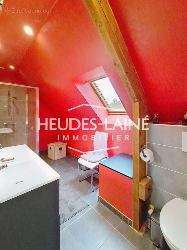 Maison à SAINT-LAURENT-DE-CUVES