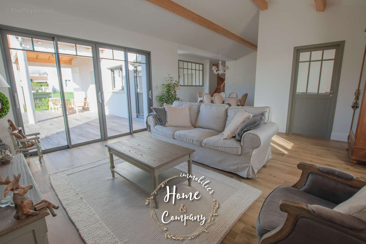 Maison à VAUX-SUR-MER