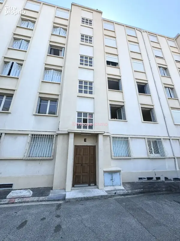 Appartement 53 m² à Marseille-4e  - photo 8