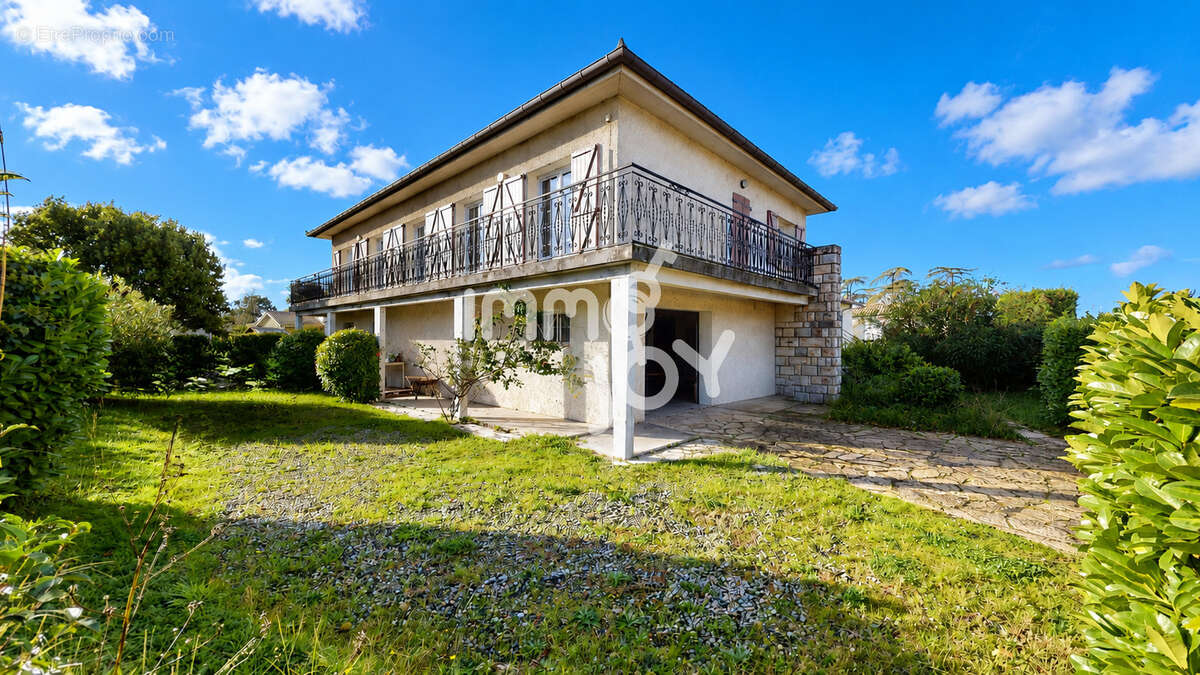 Maison à LABARTHE-SUR-LEZE