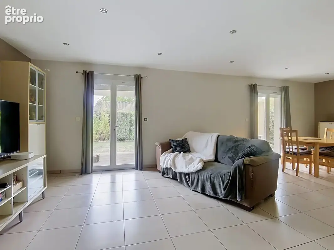 Maison 5 pièces 115 m² à vendre à Castelnau-D'estretefonds (31620) - photo 4