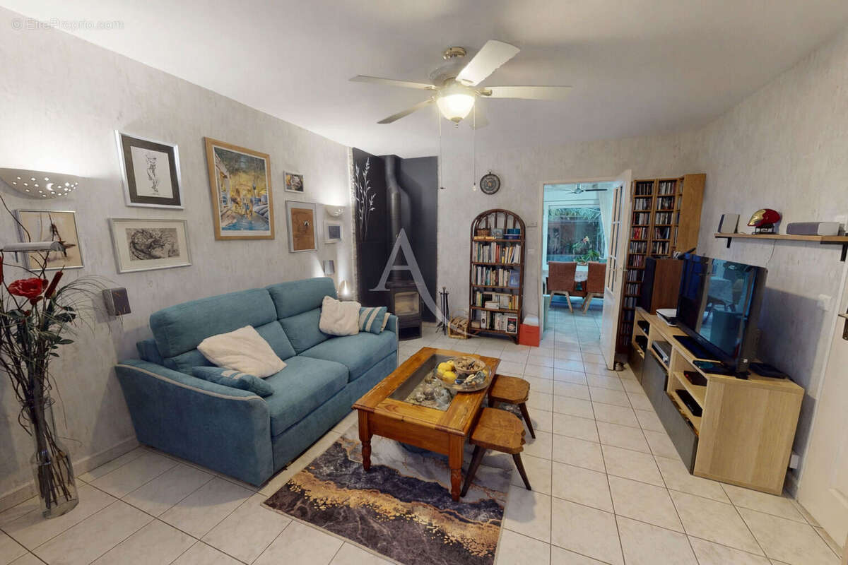 Maison à FONTAINE-LE-COMTE