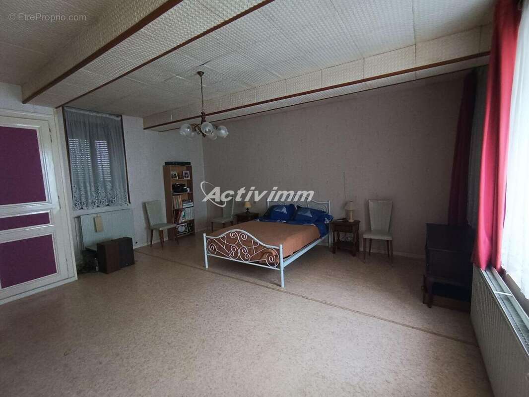 4282 13 - Maison à HESDIN