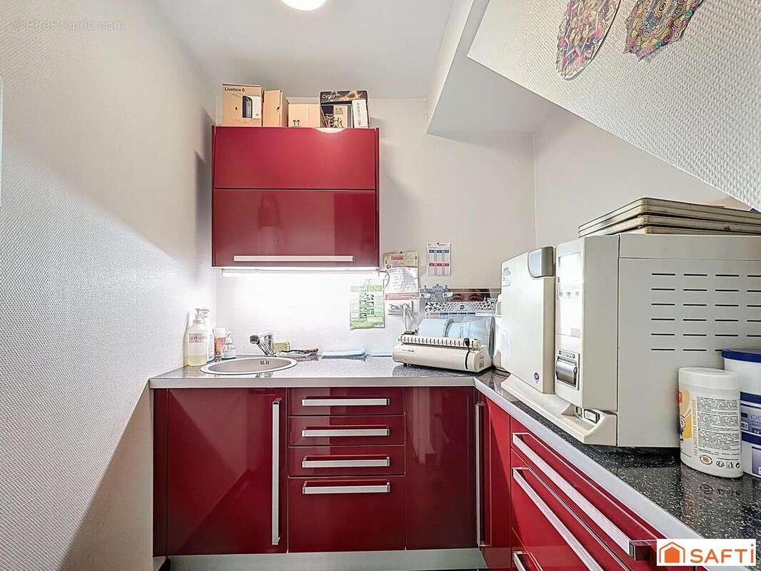 Photo 6 - Commerce à PONT-SUR-YONNE