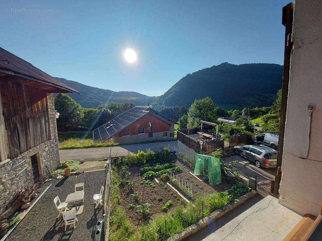 Appartement à TALLOIRES