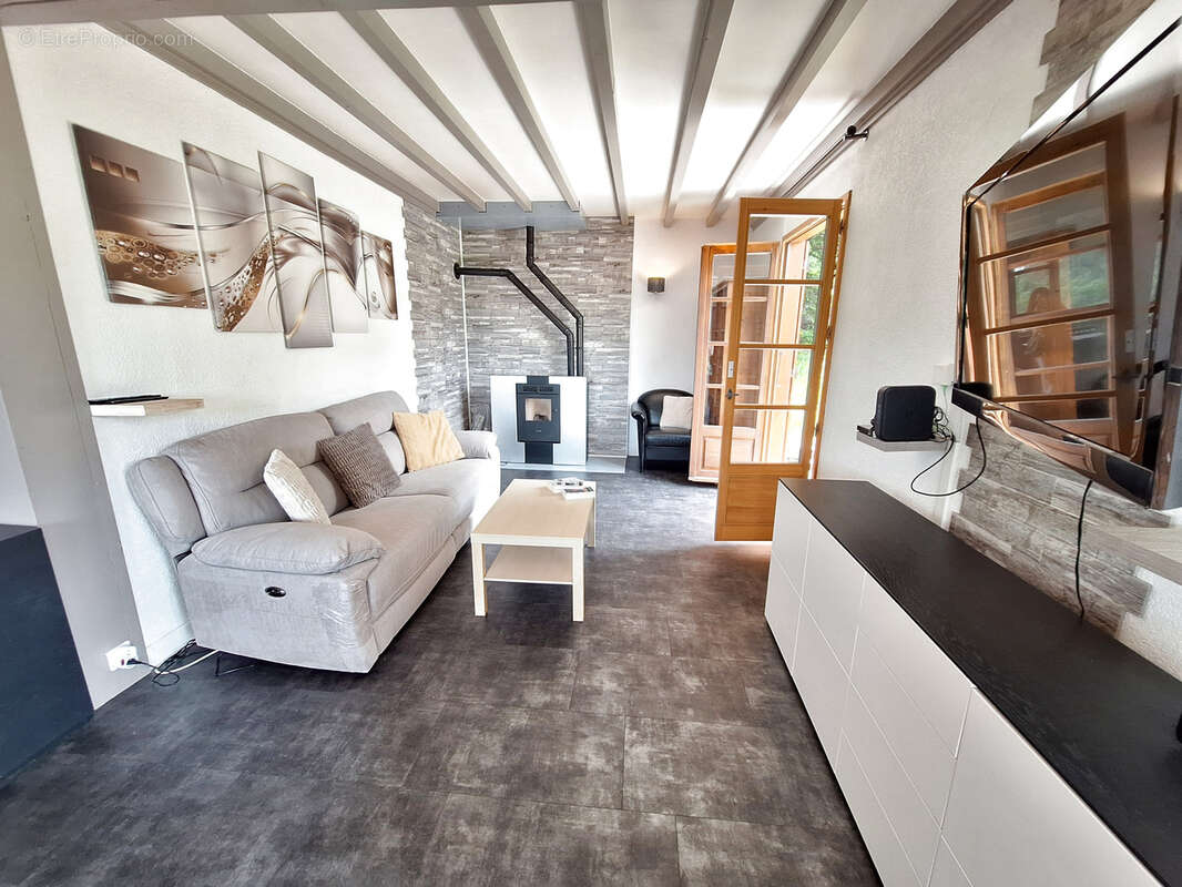 Maison à LES HOPITAUX-NEUFS