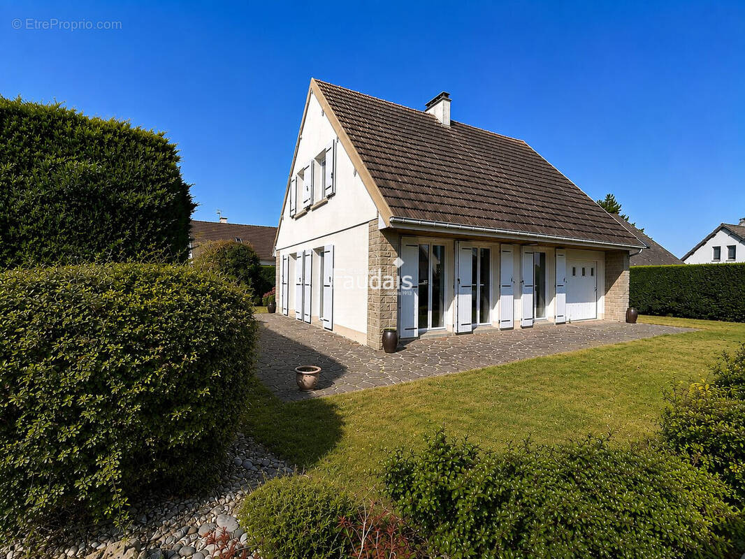 Maison à GOUVILLE-SUR-MER