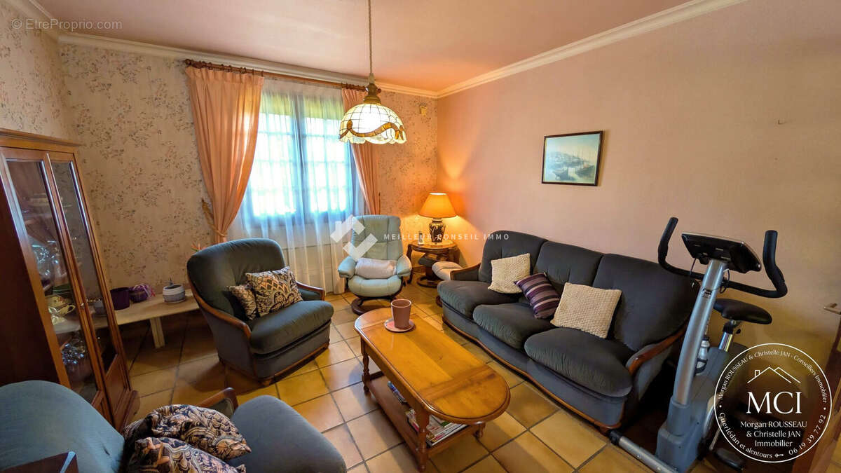 Maison 92 m² à Caurel  - photo 6