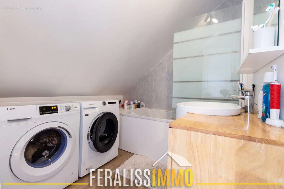 Maison à COURDIMANCHE