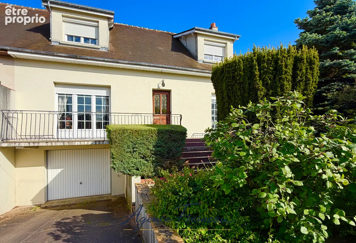 Maison familiale avec 4 chambres, sous-sol total et beau potentiel - photo 12